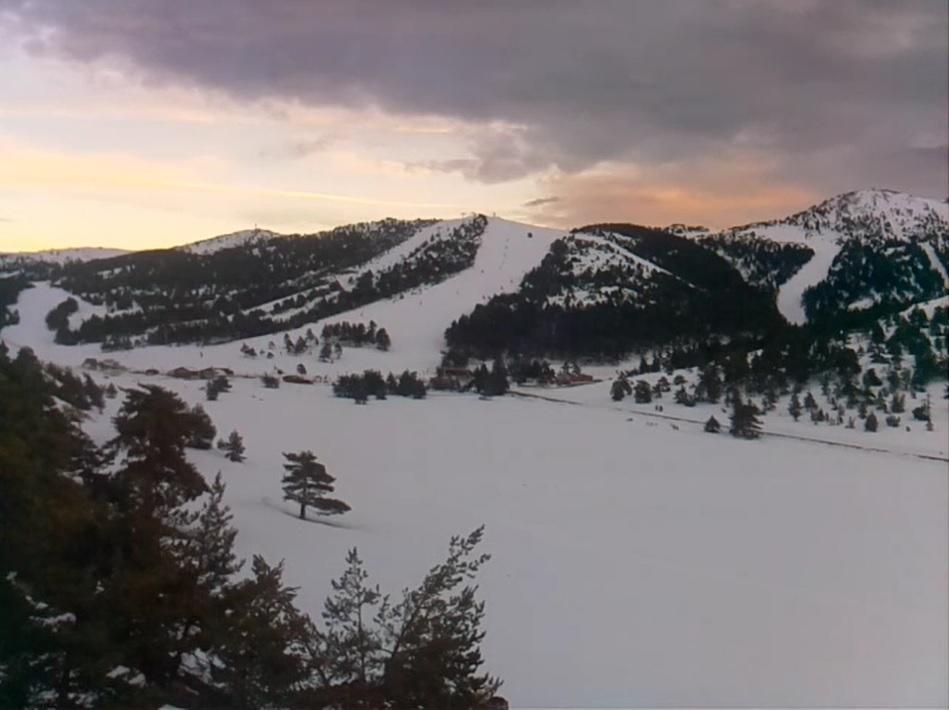 Apartment Face Aux Pistes Greolieres les Neiges Esterno foto
